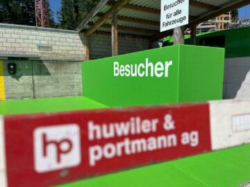 Neue Beschriftung für unsere Besucherparkplätze